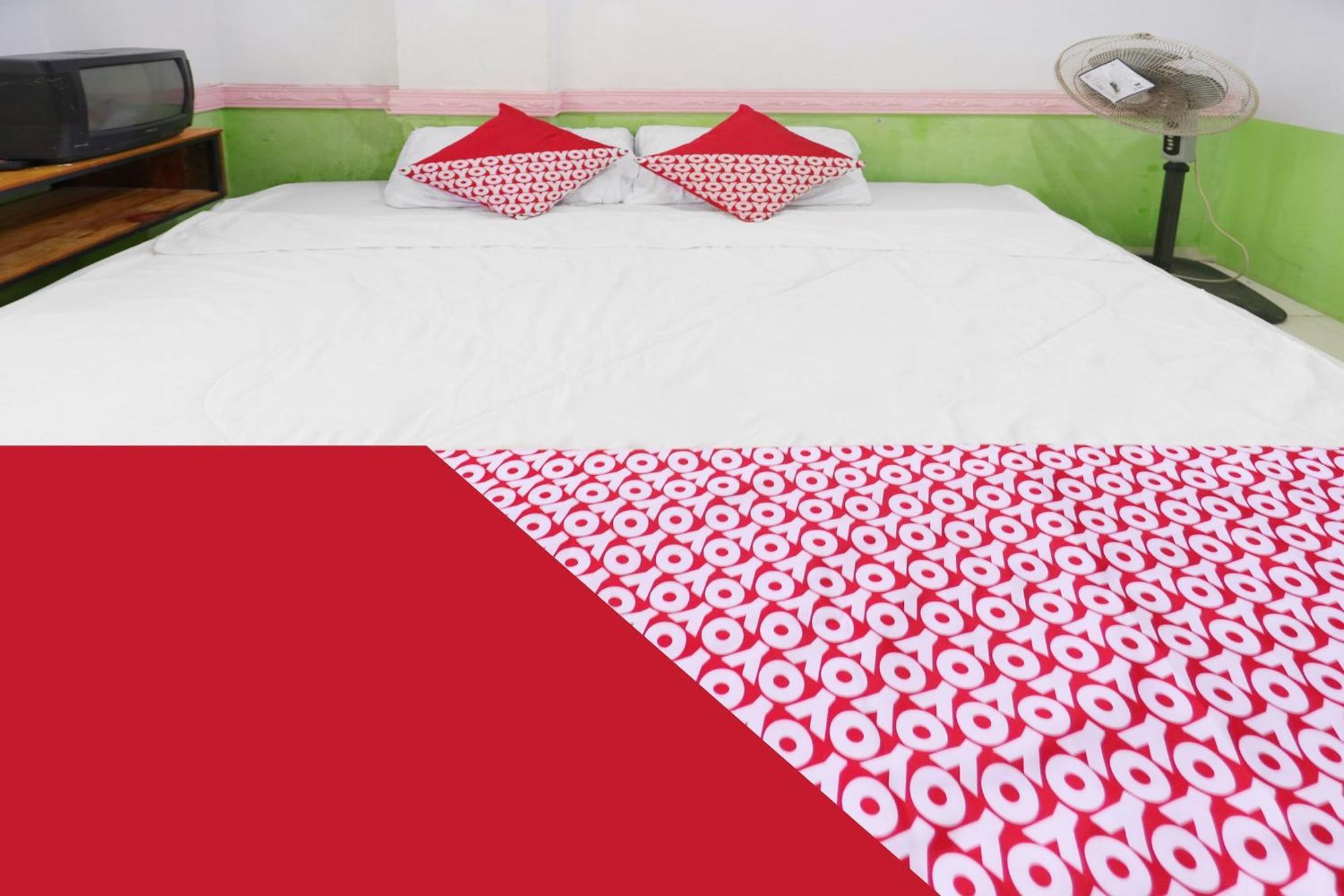 Spot On 91343 Kartika Guest House Syariahnearpantai Stres Jodoh  Экстерьер фото